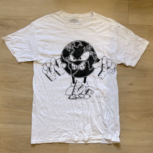 WWY Other - World  Wide Youth Graphic Tee - Size Medium